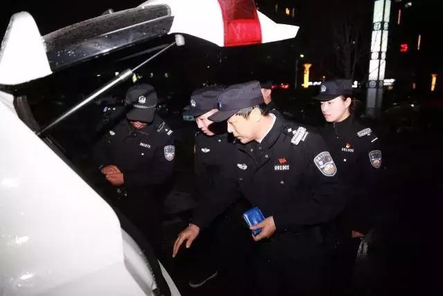 鹽城南金鷹最新招聘，時(shí)代背景下的商業(yè)人才招募啟事